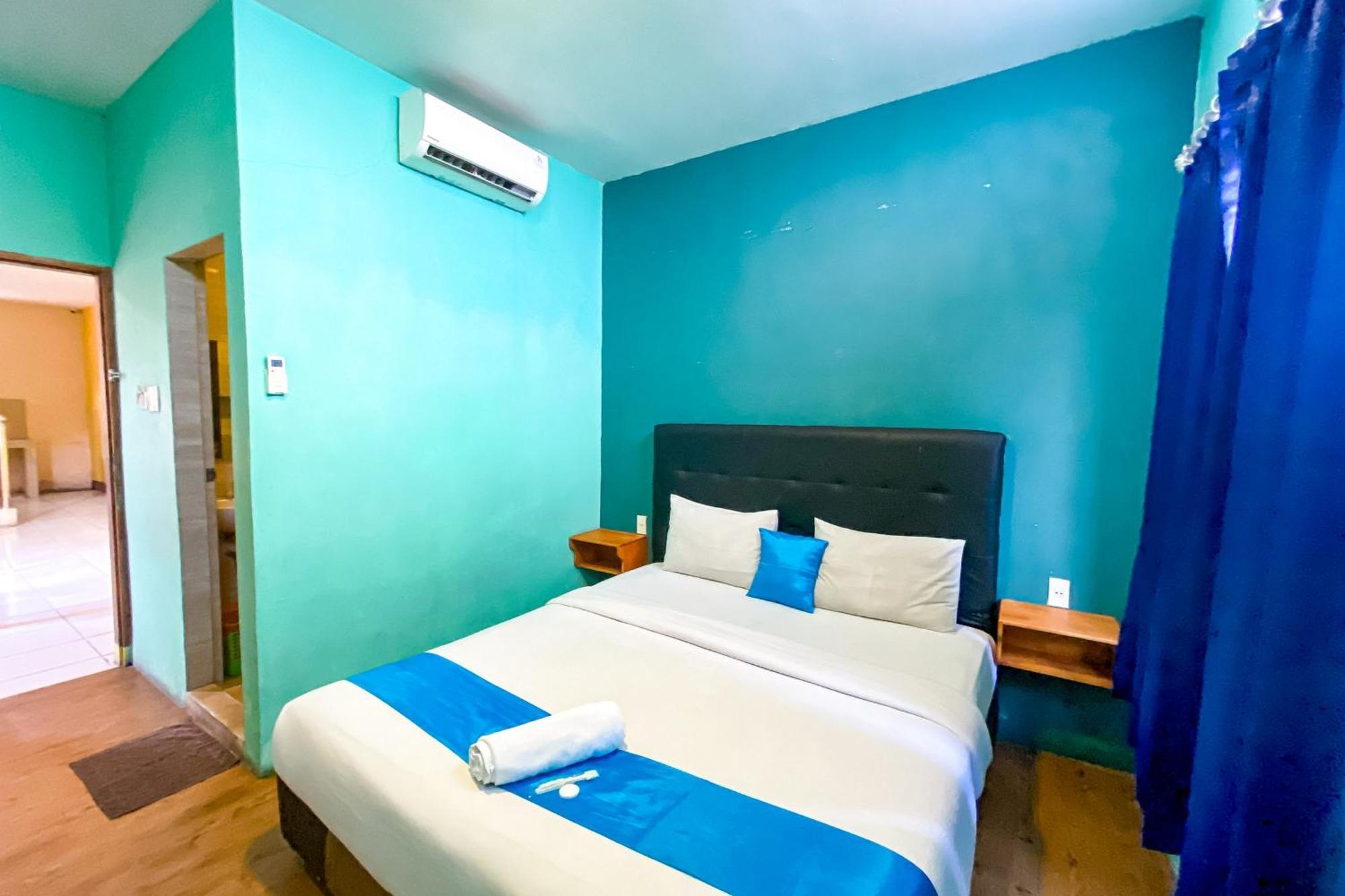 Отель Reddoorz At Sentosa Jaya Helvetia Медан Экстерьер фото